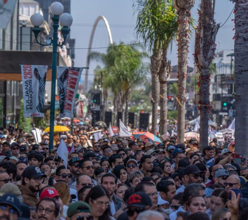 27 mil personas asistieron a la Revu al Segundo Informe de Actividades de la Presidenta