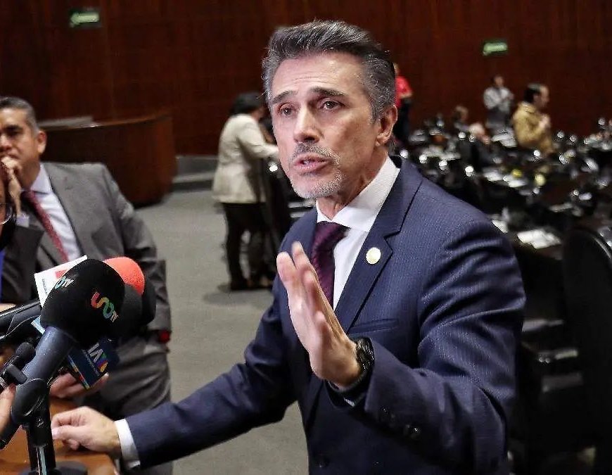 Diputado Sergio Mayer