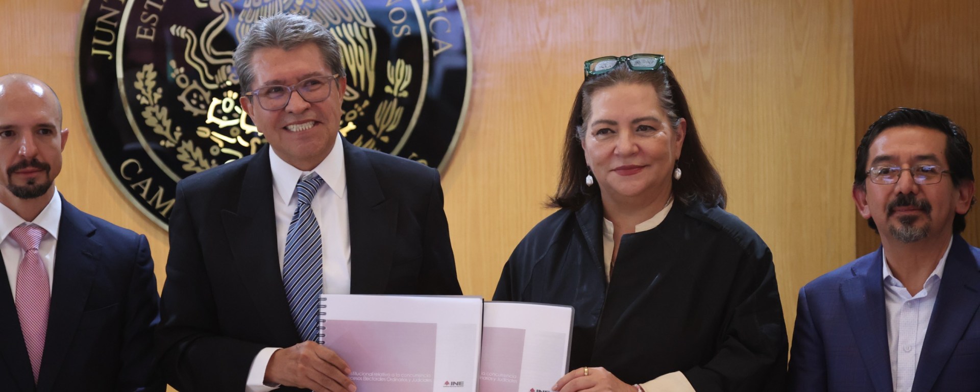 Guadalupe Taddei y Ricardo Monreal
