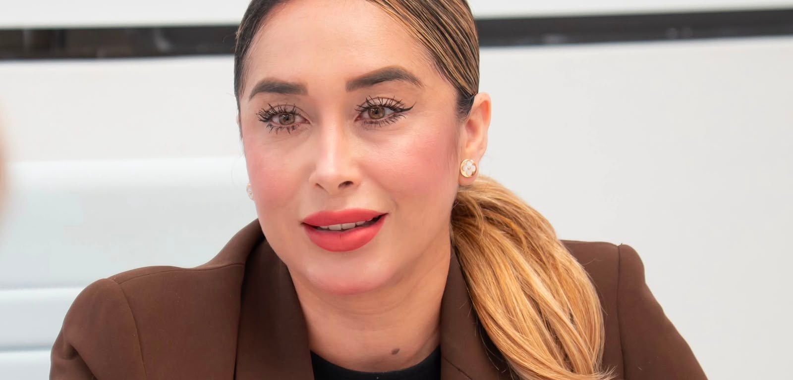 Alerta síndica Teresita Balderas sobre lagunas técnicas en reglamento de vidrios polarizados en Tijuana