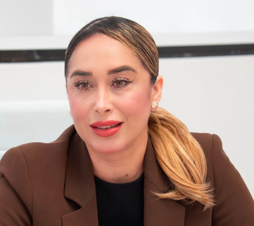 Alerta síndica Teresita Balderas sobre lagunas técnicas en reglamento de vidrios polarizados en Tijuana