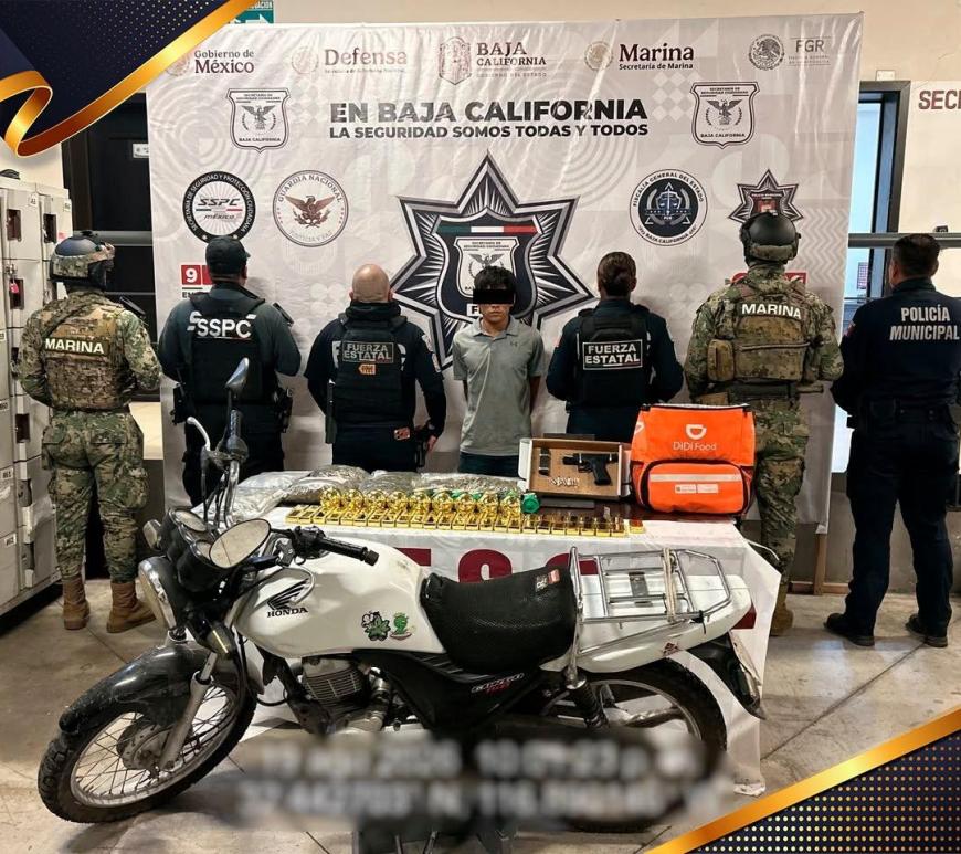 Detienen a repartidor de Didi con armamento, droga y vaporizadores en Tijuana
