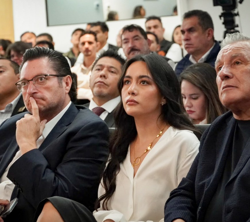 Jóvenes y sindicatos llevan a San Lázaro la crisis de empleo formal y acceso a vivienda