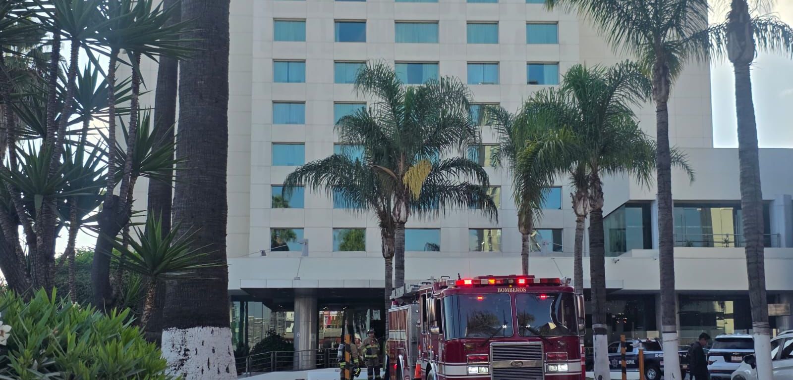 Dos trabajadoras resultan intoxicadas por aparente fuga de gas en el Hotel Marriott de Tijuana