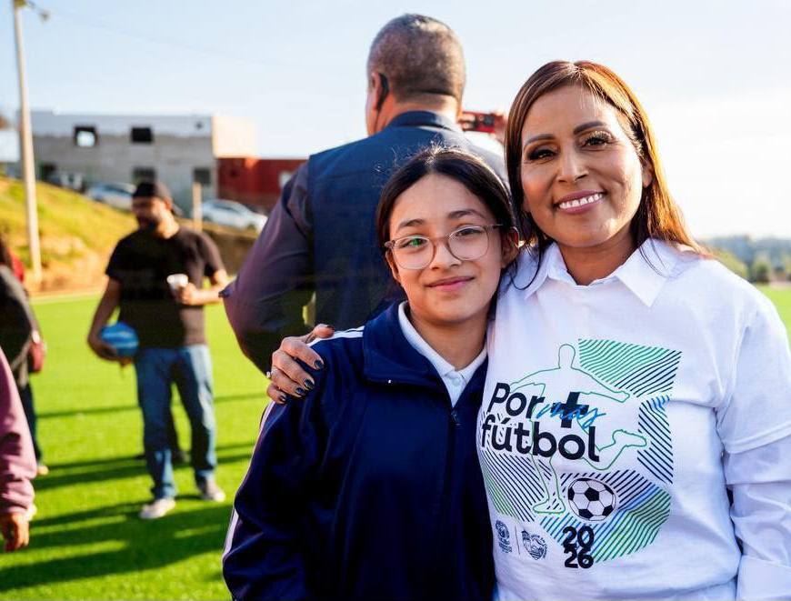 Claudia Agatón impulsa en Ensenada obras de infraestructura social, vial y deportiva