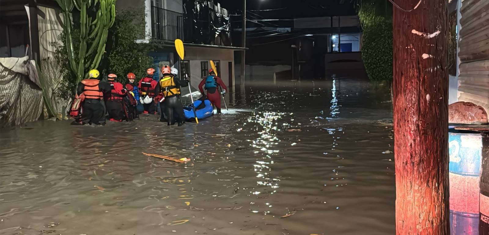 Tormenta "Rachel" deja 64 incidentes en Tijuana; rescatan a siete personas atrapadas por inundación