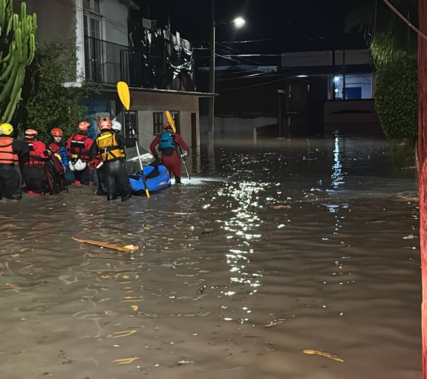 Tormenta "Rachel" deja 64 incidentes en Tijuana; rescatan a siete personas atrapadas por inundación