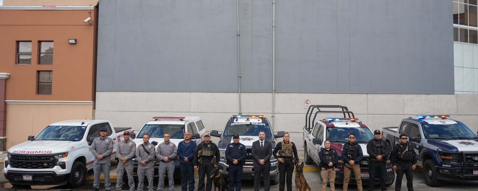 Brigadas de Tijuana se trasladan a Ensenada para rastrear a desaparecidos por tormenta "Rachel"