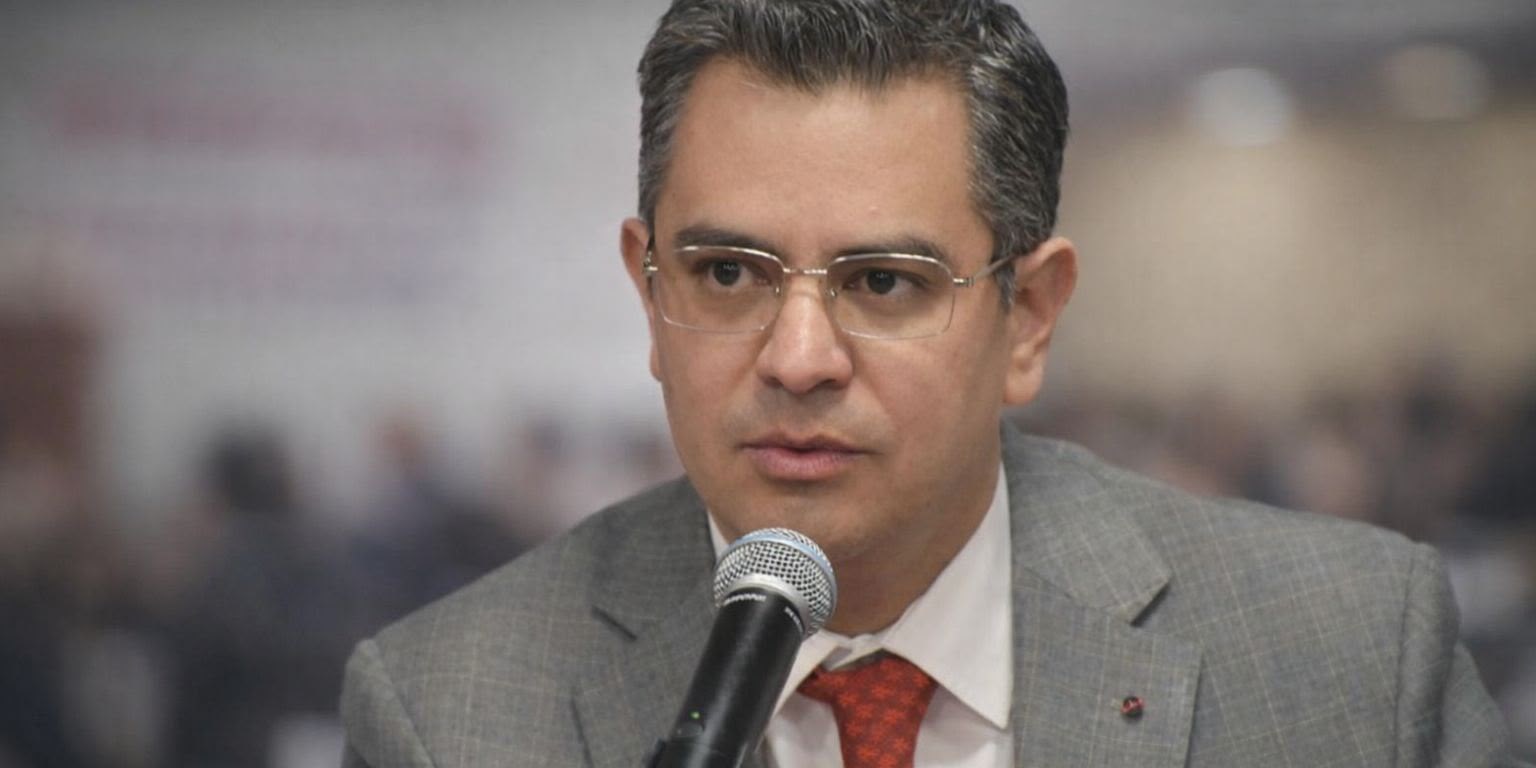 “Ley Antimemes” abre debate sobre derechos de autor y libertad de expresión: Leonardo Abarca Jiménez