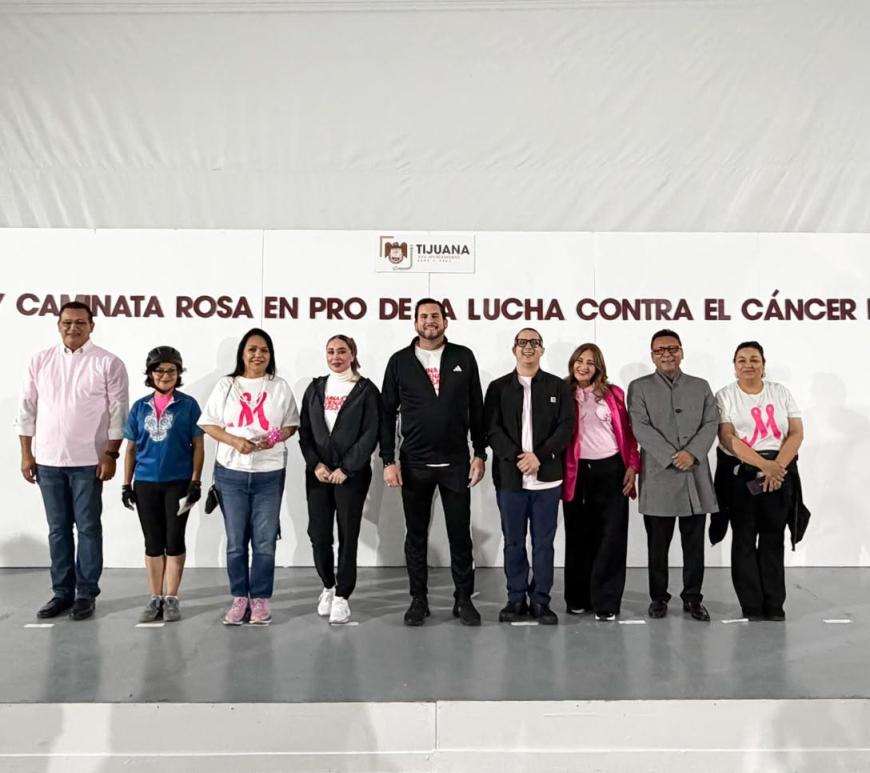 Alrededor de 400 personas marchan y ruedan en Tijuana por la prevención del cáncer de mama