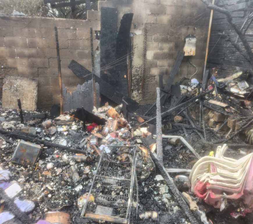 Familia lo pierde todo tras incendio en la colonia Tierra y Libertad; piden apoyo a la comunidad